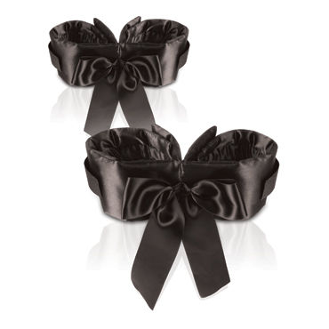 Pipedream Bowtie Cuffs - Две пары наручников для фиксации рук и ног - купить в секс шопе Pipedream Bowtie Cuffs - Две пары наручников для фиксации рук и ног - купить в секс шопе