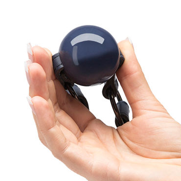 Fifty Shades Darker No Bounds Collection Ball Gag - Кляп на регулируемом кожаном ремешке - купить в секс шопе Fifty Shades Darker No Bounds Collection Ball Gag - Кляп на регулируемом кожаном ремешке - купить в секс шопе