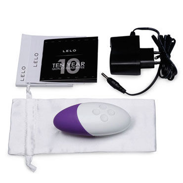 Lelo Siri, фиолетовый, Компактный перезаряжаемый массажер клитора и другие товары Lelo с фото Lelo Siri, фиолетовый, Компактный перезаряжаемый массажер клитора и другие товары Lelo с фото